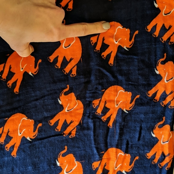 Gap elephant print oblong scarf - Picture 3 of 4